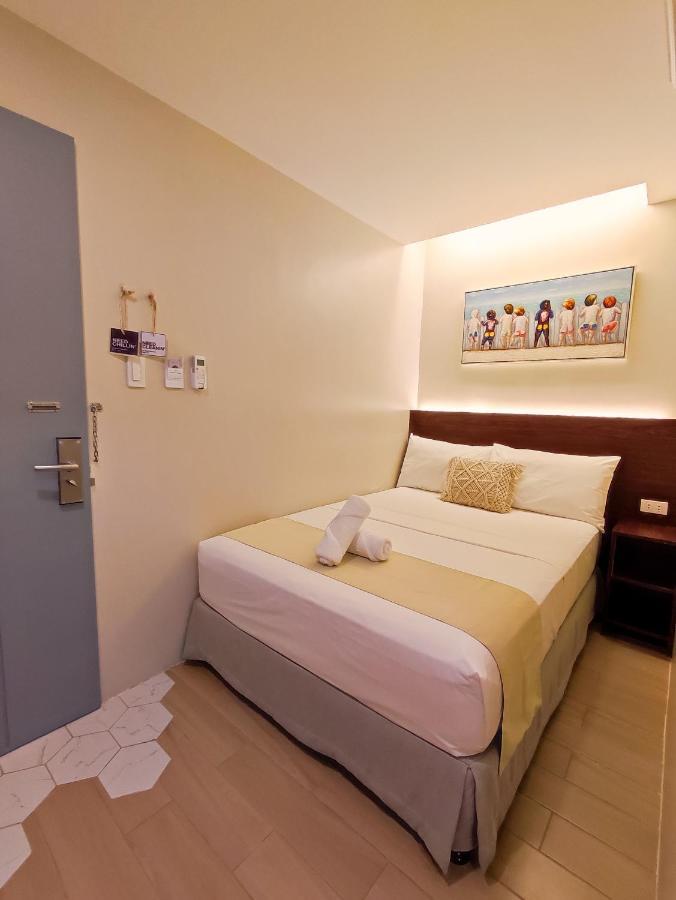 Hotel Simone Kalibo Exterior photo